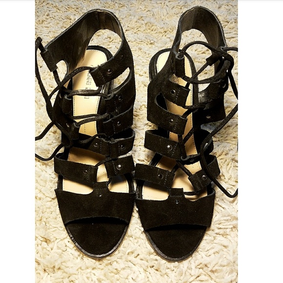 Gianni Bini Shoes - Gianni Bini Black Strap Heals